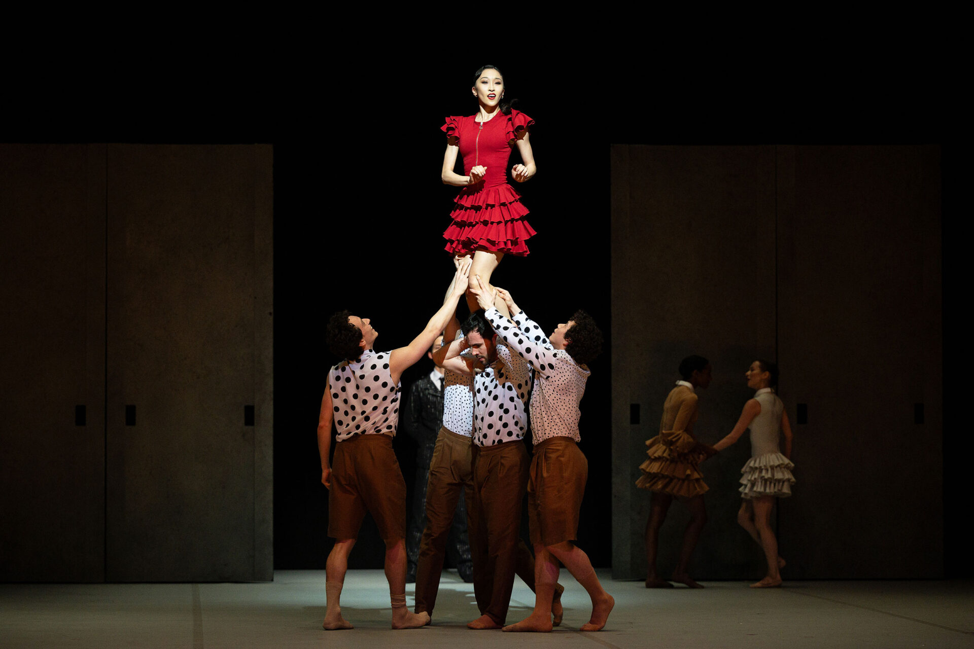 Minju Kang in Carmen © Laurent Liotardo