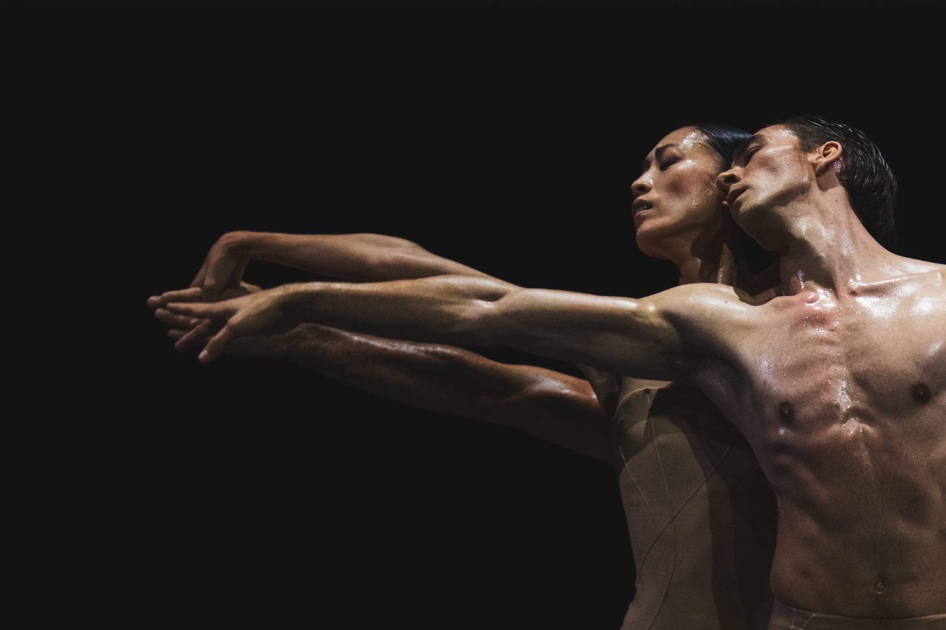 Sangeun Lee and Gareth Haw in David Dawson's Four Last Songs © Altin Kaftira